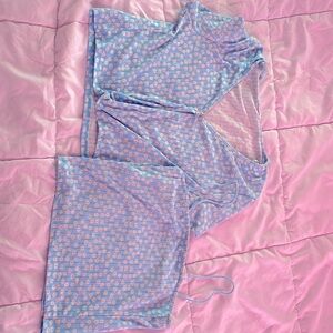 A 2 piece floral set